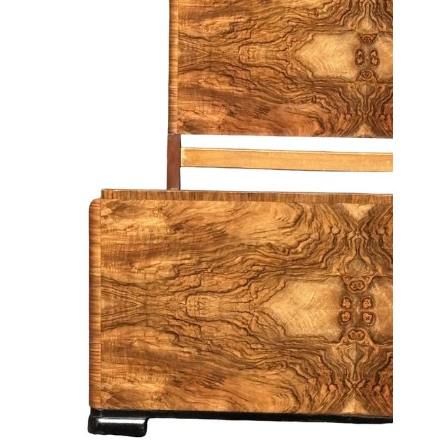 Art Deco Double Bed in Figured Walnut, 1930s For Sale - Image 9 of 14