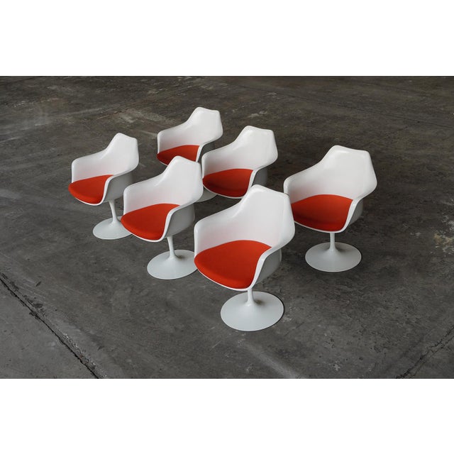 Dining Set by Eero Saarinen for Knoll International, USA, 1990s, Set of 7 For Sale - Image 13 of 18