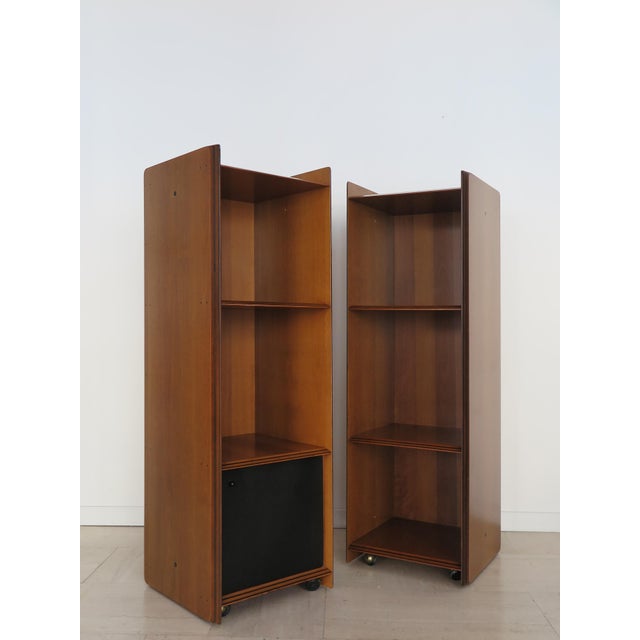Mid-Century Modern Artona Series Bookcases in Wood and Leather by Afra & Tobia Scarpa for Maxalto, 1970s, Set of 2 For Sale - Image 3 of 15