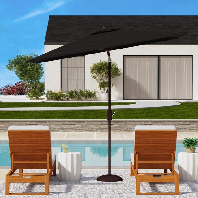 Relax in the shade with our sleek and practical Kamen rectangular market umbrella. A summer favourite, our streamlined...