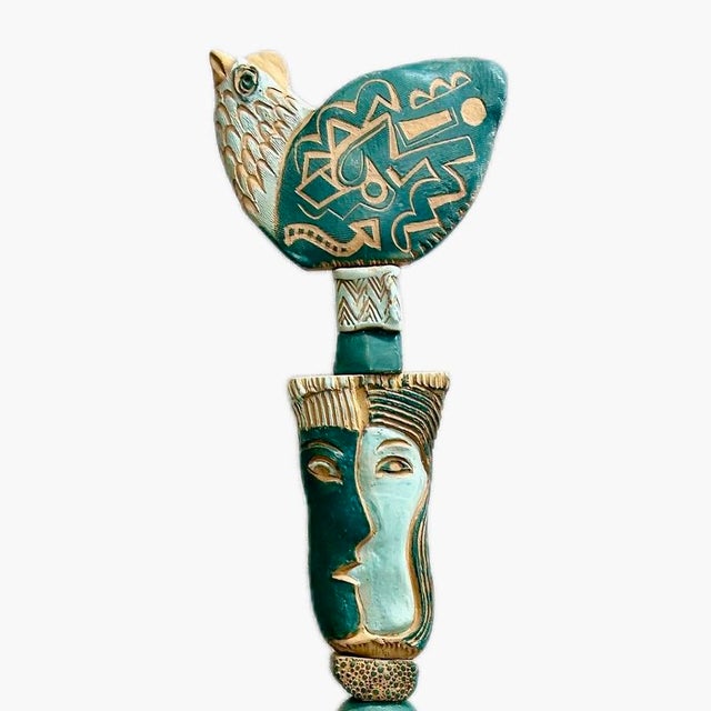 In this totem Zimmerman gives himself over to a single dominant color and explores it across the full range of a sixty-...