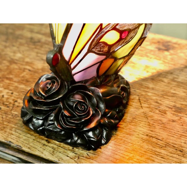 1970s French Tiffany Style Table Lamp in Glass, 1970 For Sale - Image 5 of 8