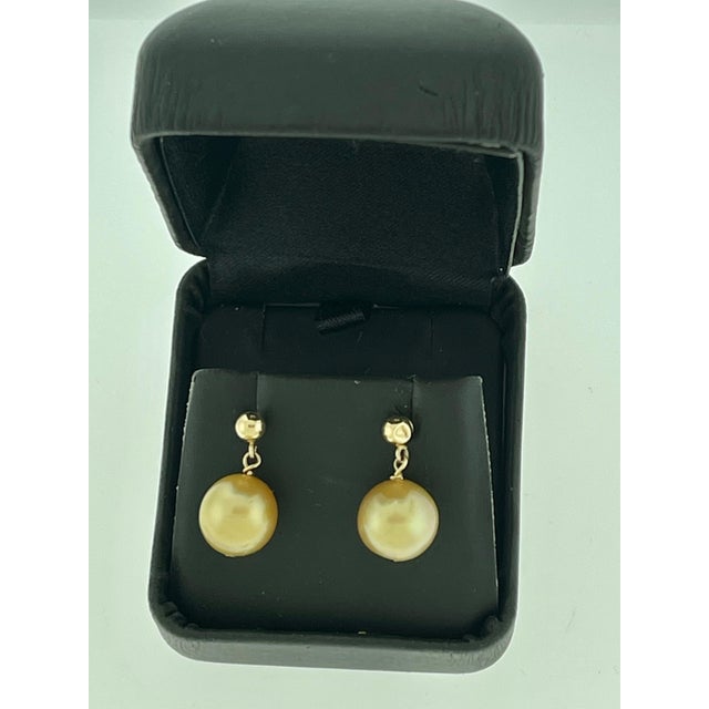 2010s Golden South Sea Pearl Dangling Earrings 14 Karat Yellow Gold For Sale - Image 5 of 18
