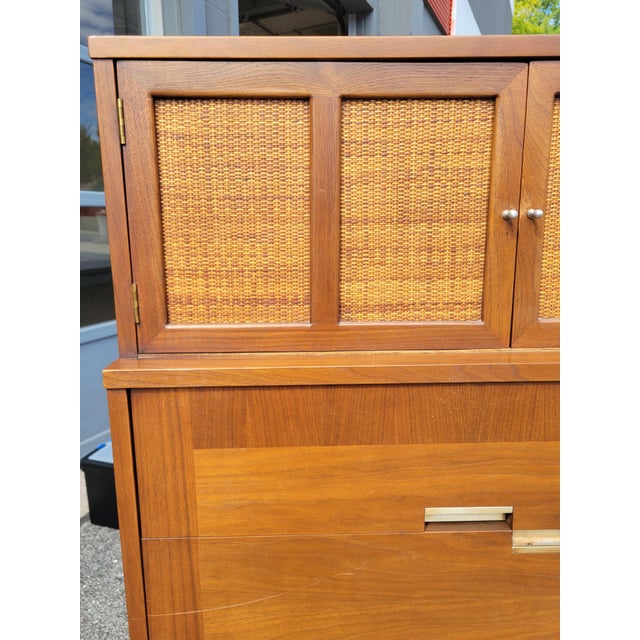 American of Martinsville 1964 American of Martinville Gentleman's Chest by Merton Gershun For Sale - Image 4 of 9