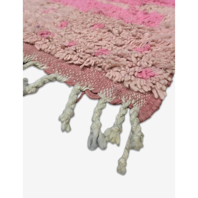 Contemporary Abstract Pink Moroccan Wool Rug - 9 X 6.9 Ft For Sale - Image 3 of 6