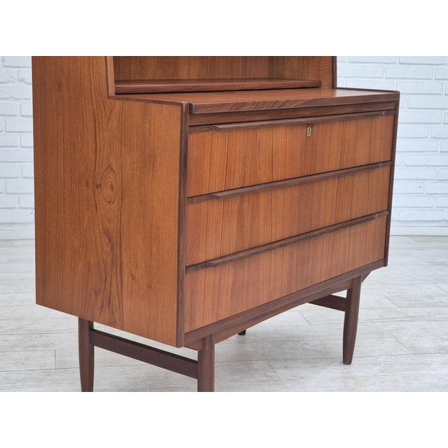 1960s Danish Chest of Drawers with a Mirror Inside in Teak Wood, 1960s For Sale - Image 5 of 18