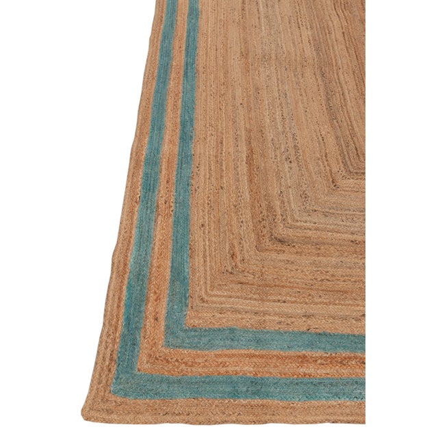 Size-6'x9' Hand Made Natural Jute Fiber Rug. Available in Multiple Colors. The Rug feels soft to Walk On. Origin- Hand...