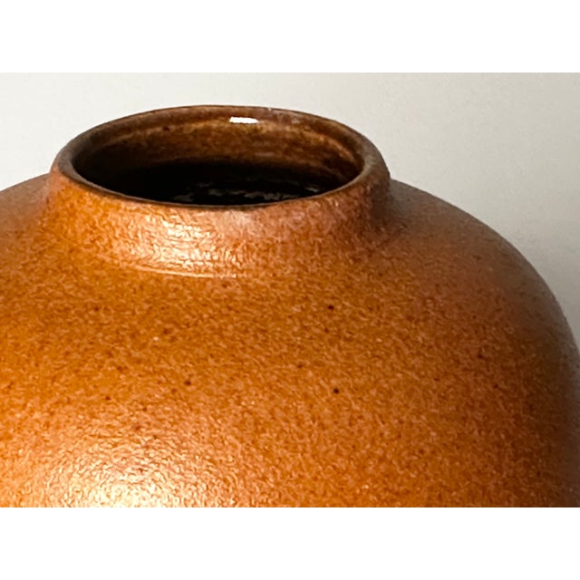 This hand-crafted minimalist design vase from Paul Eydner is made from earthenware. The German ceramist Paul Eydner...
