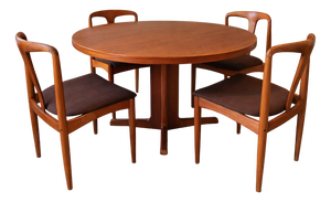 Danish Round Teak Dining Table with Juliane Chairs by Johannes Andersen for Vejle Mobelfabrik, 1960, Set of 5