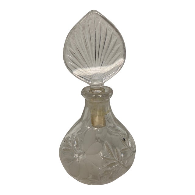 Beautifully Etched 1930s Perfume Decanter For Sale