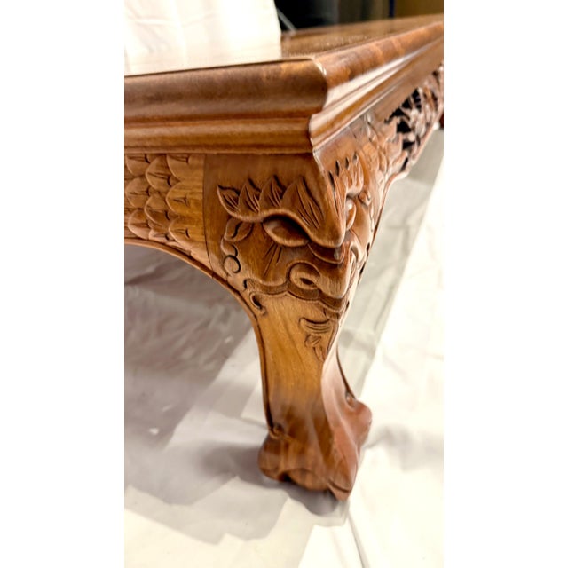 Mid-20th Century Chinese Low Table With Carved Dragons and Phoenix Motifs – Attributed Rosewood For Sale - Image 11 of 12