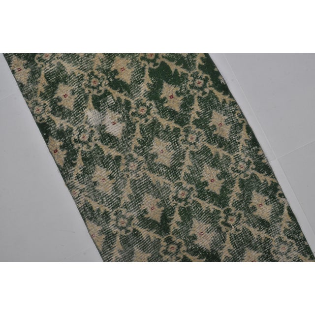 1960s Turkish Green Geometric Rug For Sale - Image 9 of 10