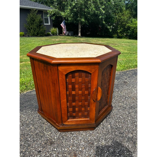 Lane Furniture Mid Century Perception End Table With Marble Top Attributed to Lane For Sale - Image 4 of 11