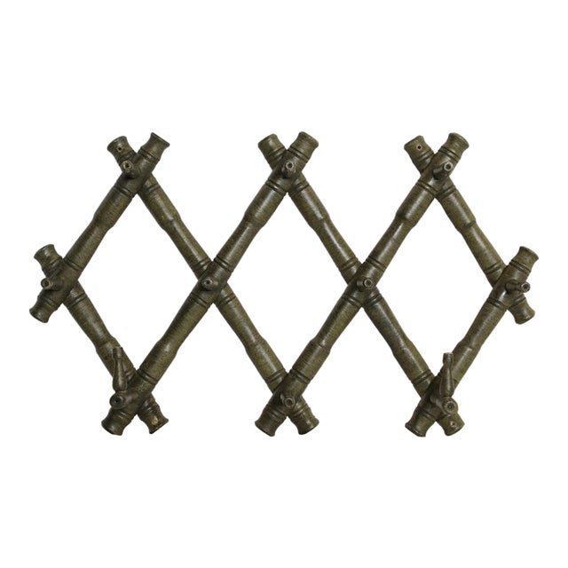 Vintage Accordion Coat Rack - Made in Bulgaria Mid-Century Expandable Wall Peg Rack For Sale