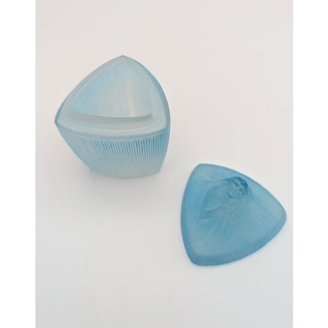 1920s Tête De Femme Powder Box by René Lalique for Coty, 1912 For Sale - Image 5 of 7