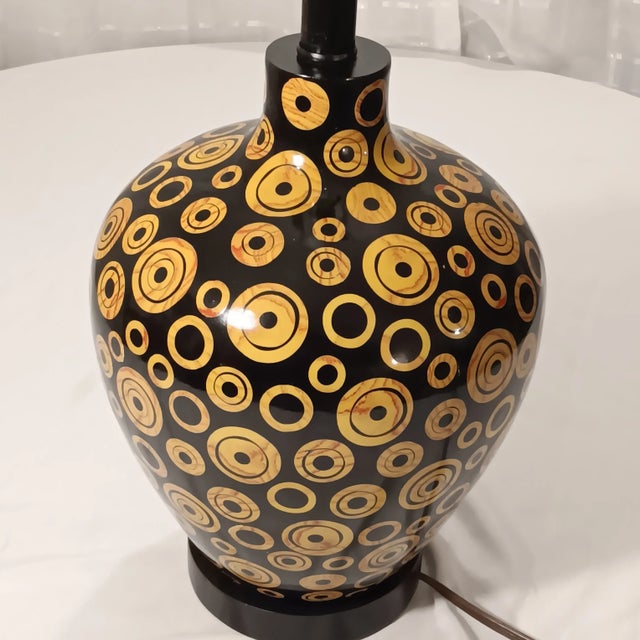 Mid-Century Modern Vintage Mid-Century Modern Wood Lamp With Black Base Color and Embellished With Light Tan Circles With a Touch of Red Grain Lines For Sale - Image 3 of 12