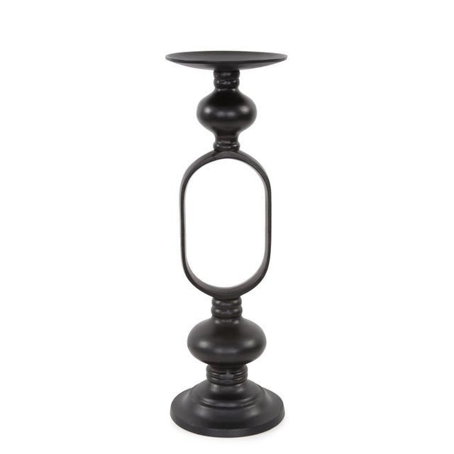 The Zara collection took it's inspiration in the beginning from a small pair of English candlesticks. The concept was to...