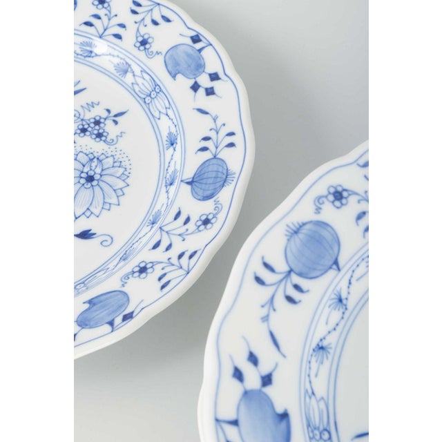 German Porcelain Dinner Plates with Blue Onion Pattern from Meissen, Set of 6 For Sale - Image 3 of 5