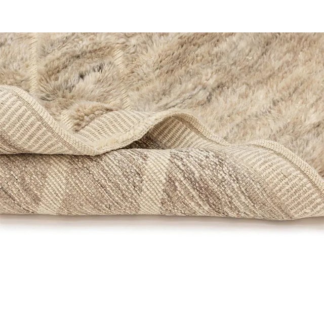 Early 21st Century Hand-Knotted Wool Premium Rug by Azele Studio For Sale - Image 5 of 10