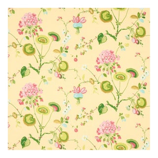 Sample - Schumacher Vasily Linen Fabric in Green & Yellow For Sale