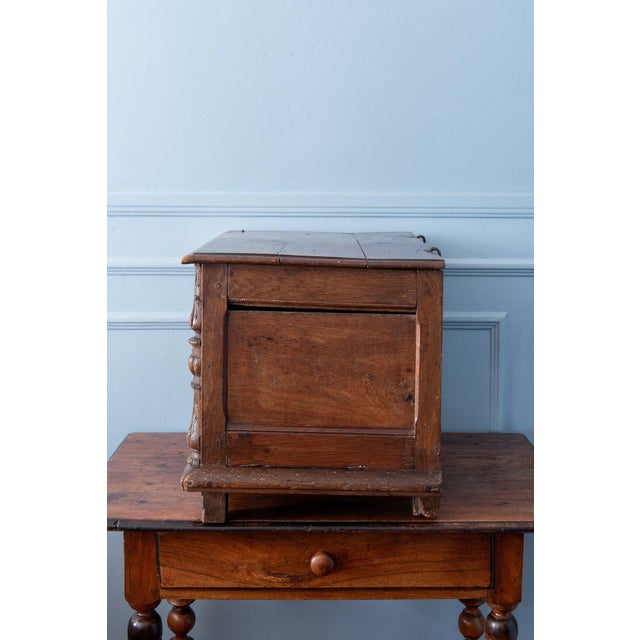 French Renaissance Chest in Carved Oak, 1600s For Sale - Image 3 of 14