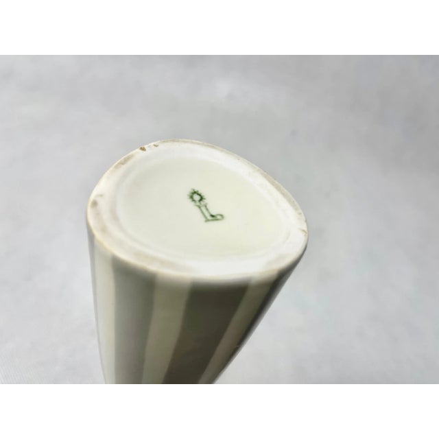 Mid-Century Vase from Veb Porzellanwerk Lichte, 1950s For Sale - Image 6 of 7