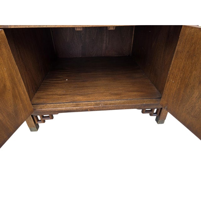 Wood Vintage Century Furniture End Table Commode Raymond K Sabota Cathay Collection For Sale - Image 7 of 18