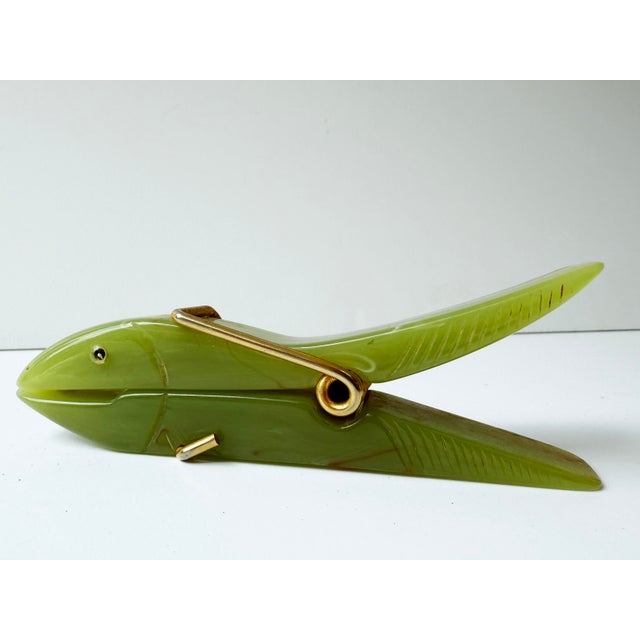 Vintage Fish-Shaped Paper Clip Holder – Bakelite & Metal – Italy, C. 1928–1940 For Sale - Image 4 of 5