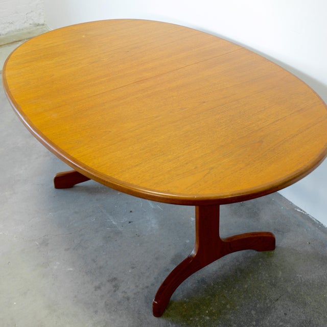 Brown G-Plan "Fresco" Teak Oval Pedestal Base Dining Table With Butterfly Leaf For Sale - Image 8 of 15