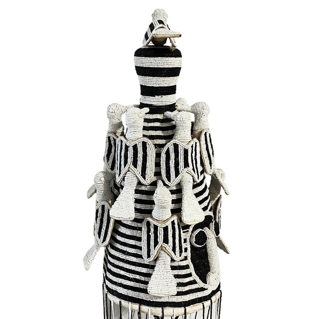 工芸品 Yoruba Beaded Crown ~ Monochrome 1980's Yoruba Beaded Crown ~ Monochrome 1980's