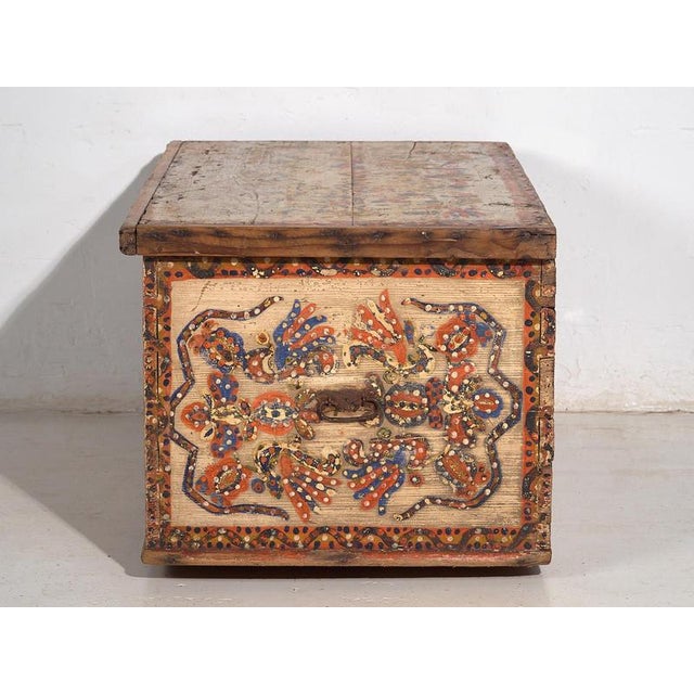 Antique Hand Painted Folk Style Trunk, 1880s For Sale - Image 18 of 18