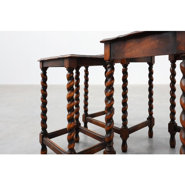 Antique Oak Barley Twist Nesting Tables, England, 1900, Set of 3 For Sale - Image 9 of 18