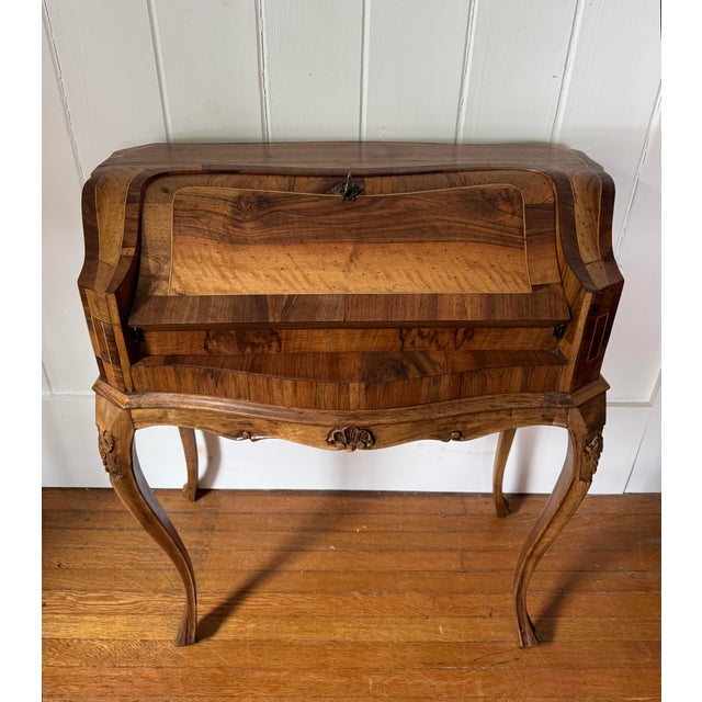 Antique Italian Venetian Louis XV Ladies Writing Desk For Sale In Philadelphia - Image 6 of 11