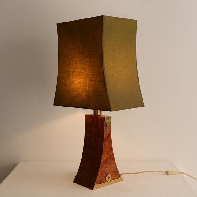Wood Modernist Table Lamp in Elm Burl and Brass with Lampshade, 1970s For Sale - Image 7 of 7