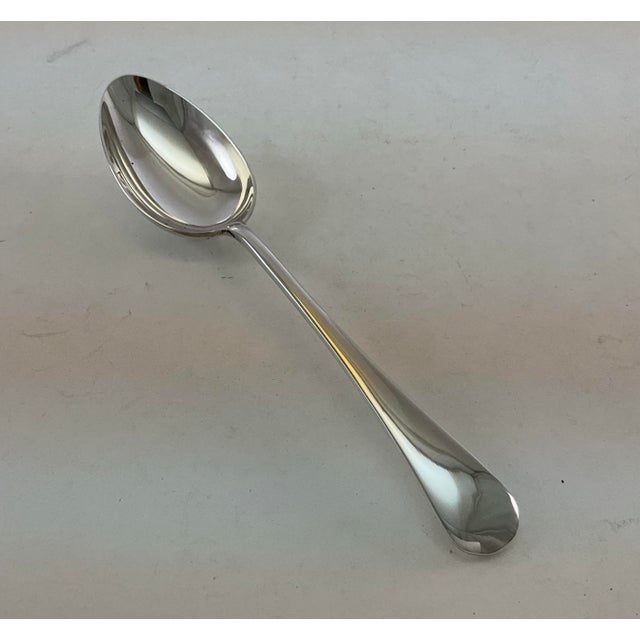 New 1980s Complete European Cutlery Set for 12, Including Fish Eaters & Serving Pieces 129 Pieces. Old English For Sale - Image 9 of 17