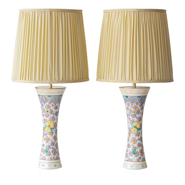 Antique Art Nouveau Gouda Pottery Table Lamps with Silk Shade by Plateelbakkerij Zuid-Holland, 1918, Set of 2 For Sale