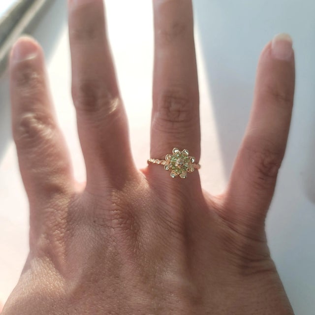 ♥ Product Summary ♥ Main Stone: Aquamarine Band Material: 14k Yellow Gold Weight: 3 grams Bulb Height: 9mm