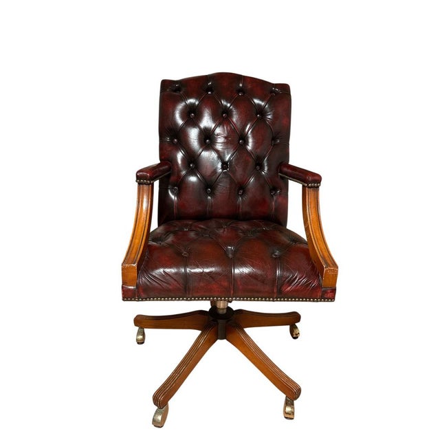 English Chesterfield-Style Swivel Chair For Sale - Image 5 of 5