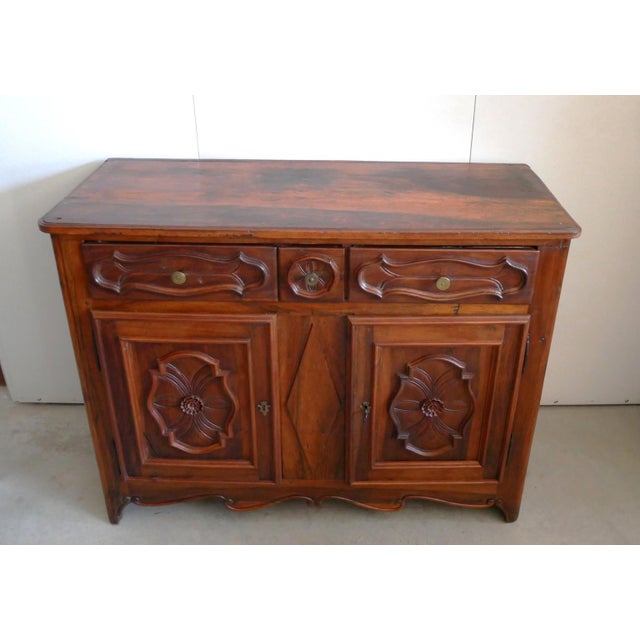 Antique Walnut Buffet from Piedmont, 1800s For Sale - Image 16 of 17