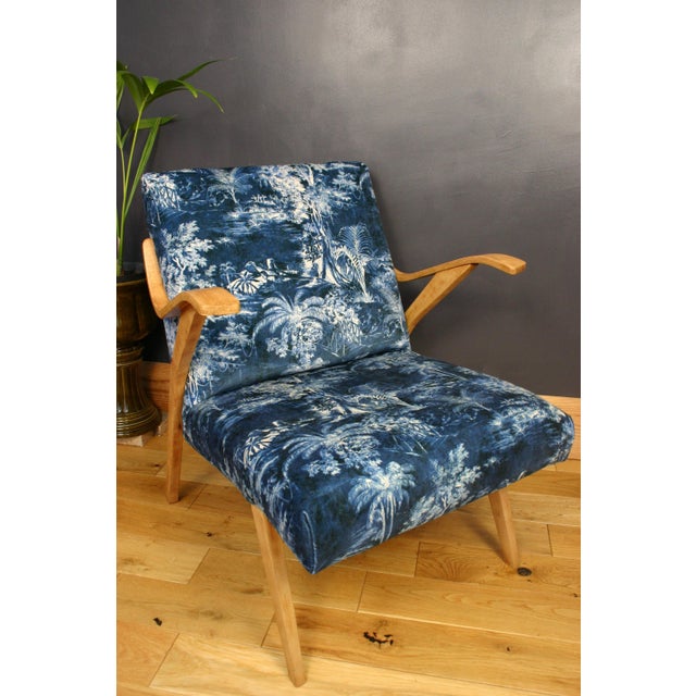 Mid-Century Modern Chair in Linwood Velvet, 1950s, in Very Good conditions. Designed 1950 to 1959 This piece is designed...