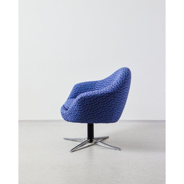 Blue Swivel Chair on Chrome Legs, 1970s For Sale - Image 6 of 7