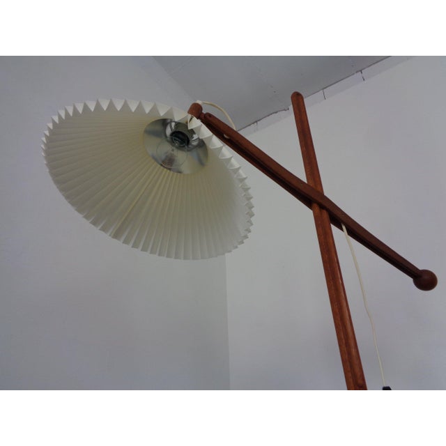 Model 325 Adjustable Floor Lamp in Teak by Vilhelm Wohlert for Le Klint, Denmark, 1950s For Sale - Image 13 of 18