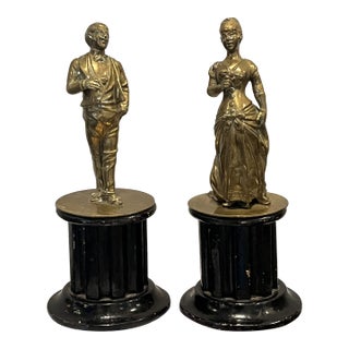 Late 19th Century Pair of Bronze Victorian Figures Mounted on Wooden Plinths For Sale