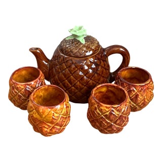 Vintage Pineapple Ceramic Teapot and Mugs Set For Sale