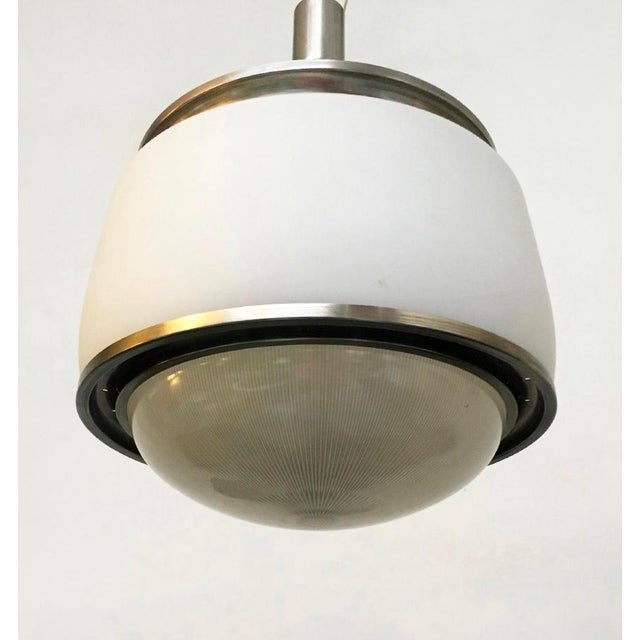 Italian mid-century modern Kappa chandelier by Sergio Mazza for Artemide, 1960s Chandelier model Kappa in white opaline...