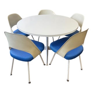 1960's Eero Saarinen for Knoll Dining Set For Sale
