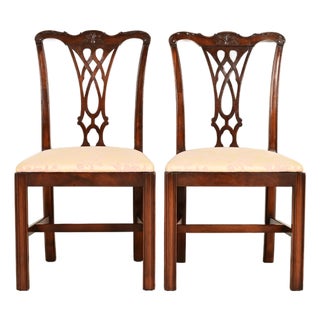 Baker Furniture Style Georgian Carved Mahogany Side Chairs or Dining Chairs, Pair For Sale