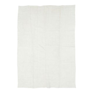 Galerie Shabab Collection Mid-20th Century Handmade Turkish Hemp Flatweave Kilim Room Size Carpet in White For Sale
