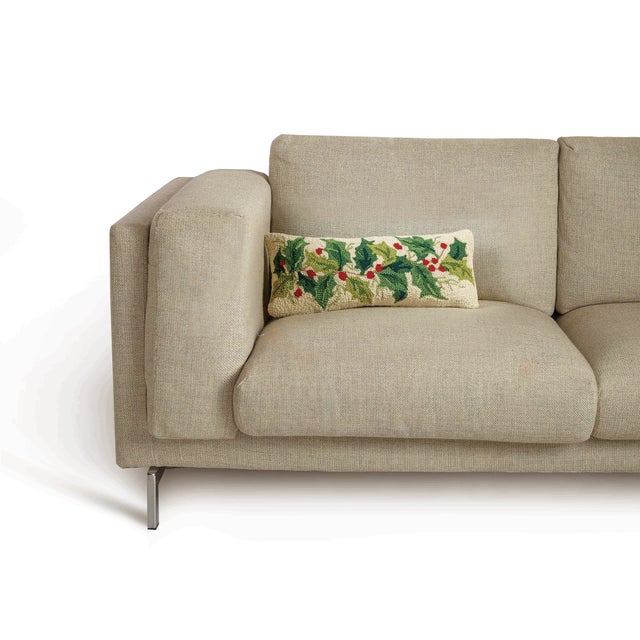 A festive way to spruce up your home for the holidays or would make a wonderful gift. 100% wool hooked throw pillow /...