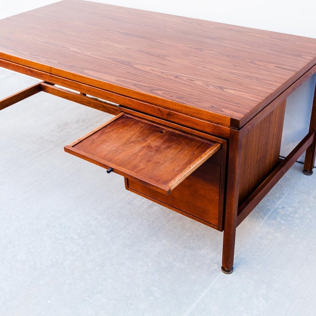 Jens Risom Attributed Walnut & Rosewood Executive Desk, 1960s Mid Century Modern For Sale - Image 10 of 14